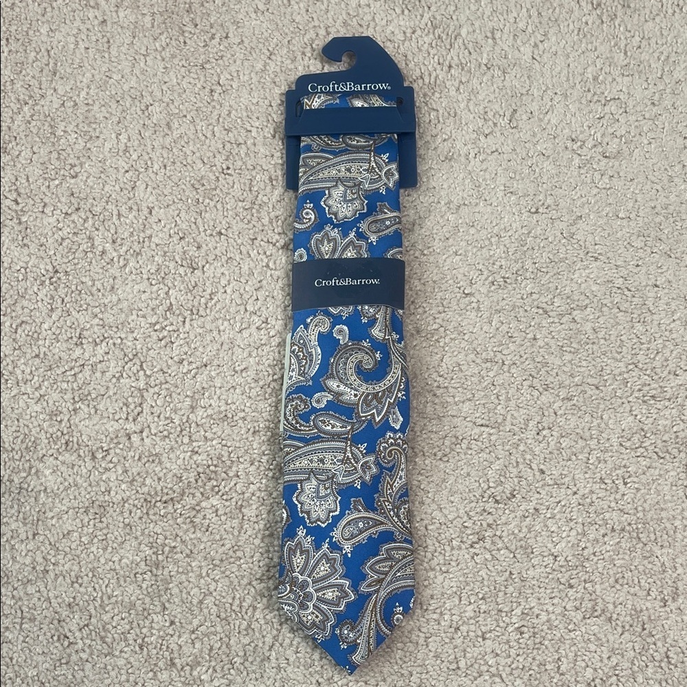 NWT Croft & Barrow Royal Blue, Gray, Brown Silk Paisley Tie